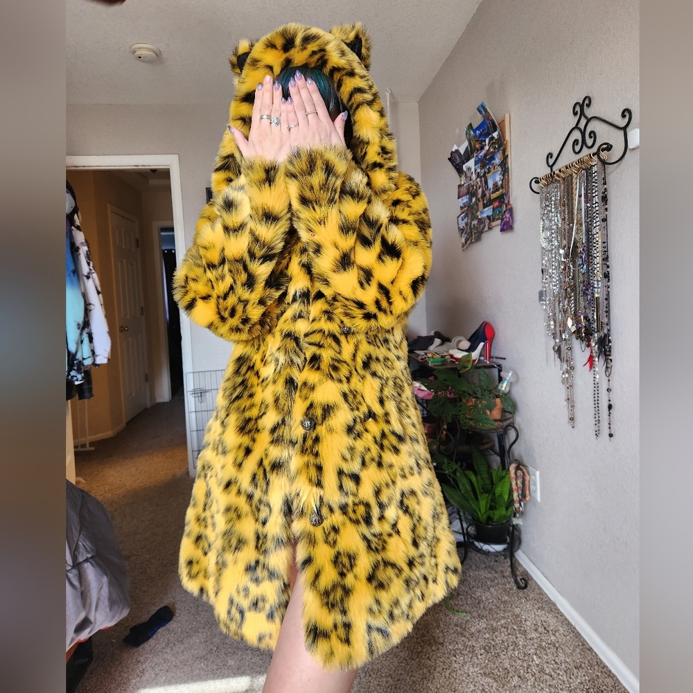 Spirithoods Yellow Cheetah coat S